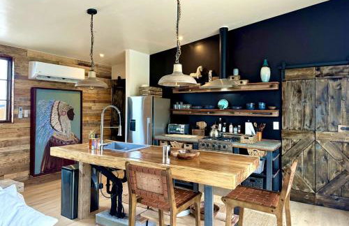 Luxury Design Rental with Breathtaking Mountain Views in Lone Pine, California - Foto 15