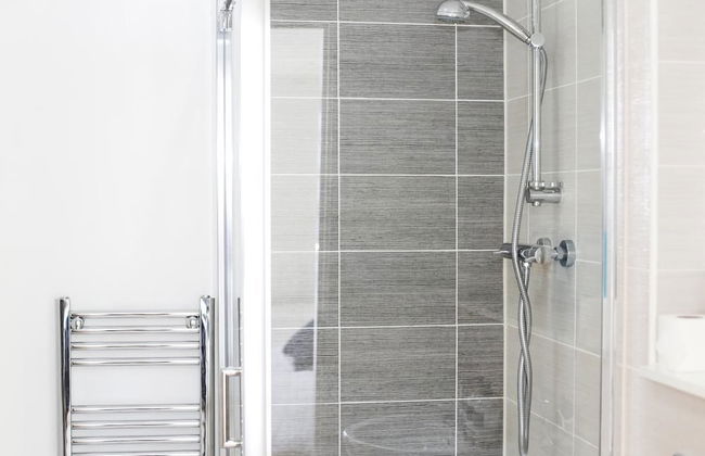 Bright 2BR Apartments Quays - Foto 48