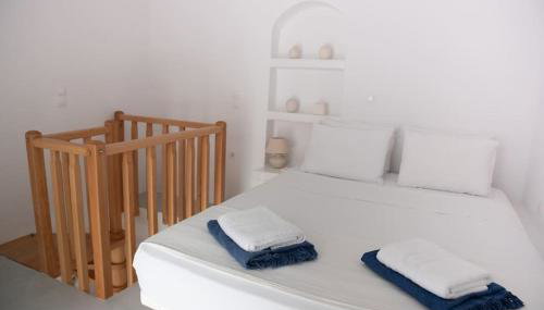 Thavma Milos - Photo 4