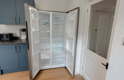 4-Bedroom Coastal Getaway in Pembroke Dock - Foto 39