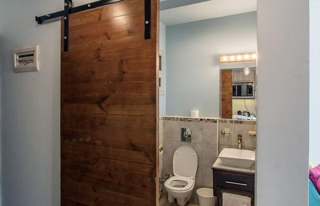 Xuru Stays I Jacuzzi Studio @ The Pyramids Free Airport Pickup - Foto 14