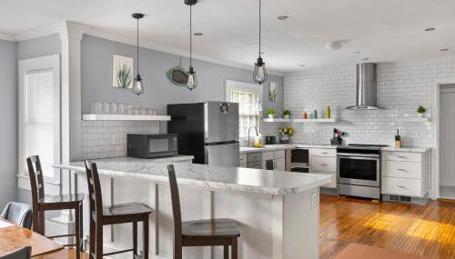 Beautiful Tarrant Home-Minutes to Airport and Downtown - Foto 3