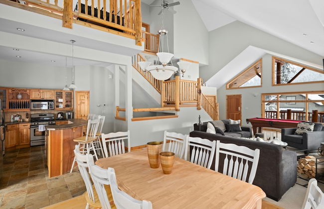 MODERN 4,500 sqft Ski Chalet: 5 Br + 6 Ba | Pool Table | Pool + PRIVATE Hot Tub - Photo 26