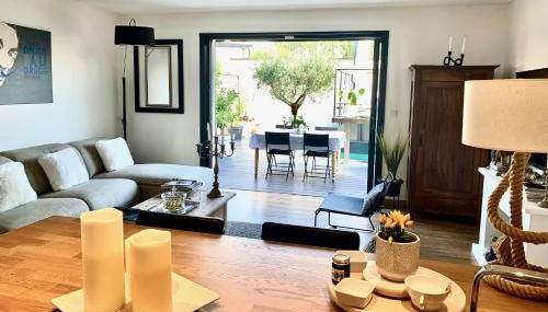 La Maison Blanche 5*, Piscine & vue Cité Médiévale - Photo 3