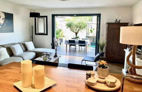 La Maison Blanche 5*, Piscine & vue Cité Médiévale - Foto 3