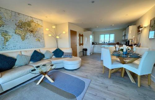 Gwel Y Bae-2 Bed-en-suite-Lift-Pet friendly - Photo 2