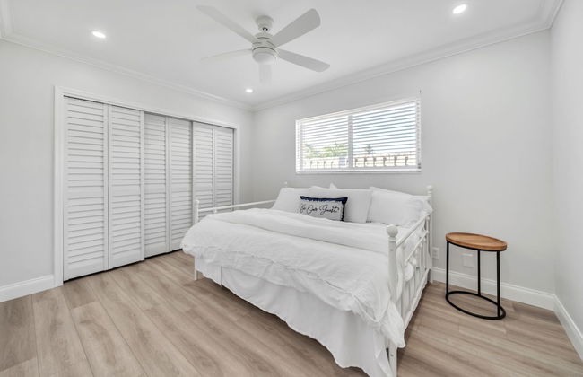 Luxury Waterfront Home Minutes from the Beach by RedAwning - Photo 5