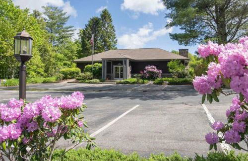 Brook Haven Condo - Downtown Blowing Rock Ground Floor Fully Stocked with 2 King Beds - Foto 18
