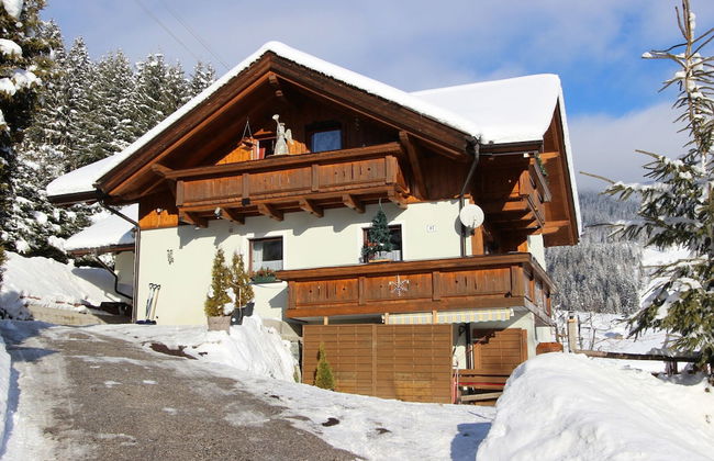 Apartment in Salzburger Land With Balcony - Foto 1
