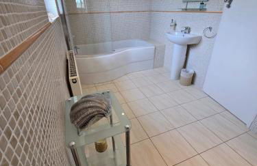 Isle of Wight Holiday Home - Photo 26