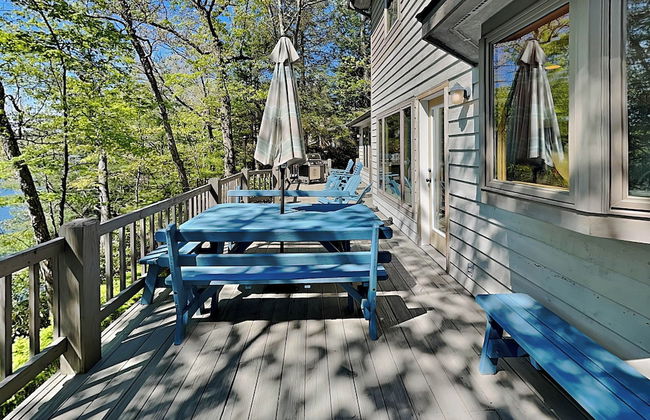 Lured by the Lake - Foto 40