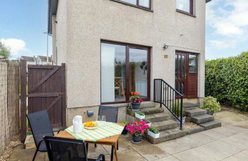 20 mins to Edinburgh 3 bedroom detached family house Wi-Fi Parking - Foto 8