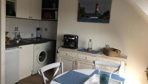 TOUT A PIED ! T2 25m2 - Parking privé - Wifi - Foto 3