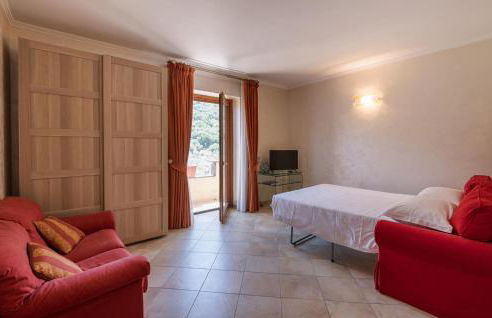 4 Bedroom Lovely Apartment In Nerola - Foto 30