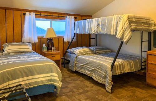 Upson Ski-InandSki-Out, End-Unit Cabin with Fireplace! - Foto 16