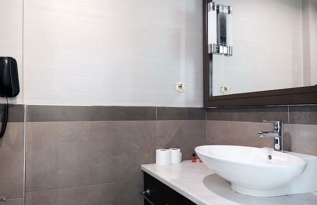 The Four Winds Hotel - Photo 17