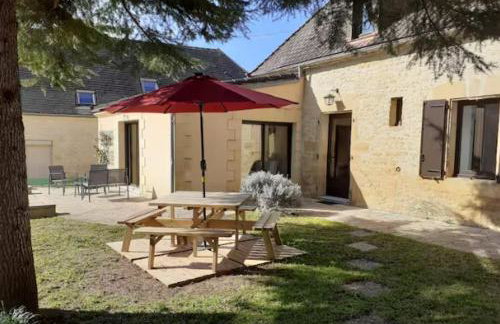 Maison périgourdine avec jardin à 10 min de Sarlat - Foto 1