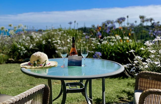 Watermark Studio Apartments - Photo 16