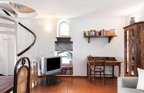 Stone House of the year 1500 - Photo 8