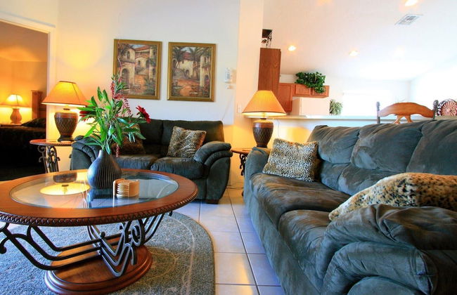 4 Bed 4419 - Photo 1