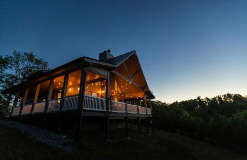 Mountain Top Escape w Hot Tub, Fireplace and Views - Foto 24