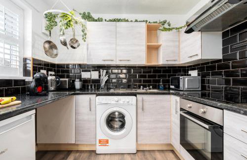 Cozy 2 Bed Apartment - Unlimited Wi-Fi - Free Parking - Sleeps 6 - By Old Trafford - Foto 4