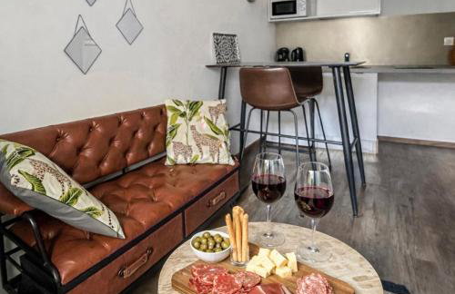 T2 cosy avec terrasse privée à Montluçon - Foto 1