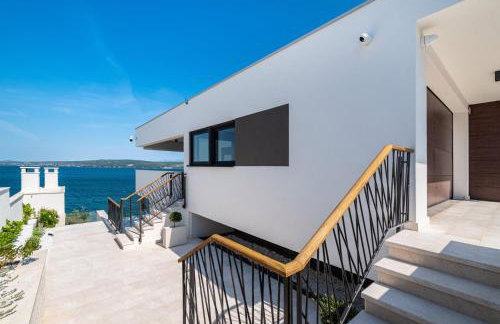 Luxury Villa Novita with Pool - Photo 79