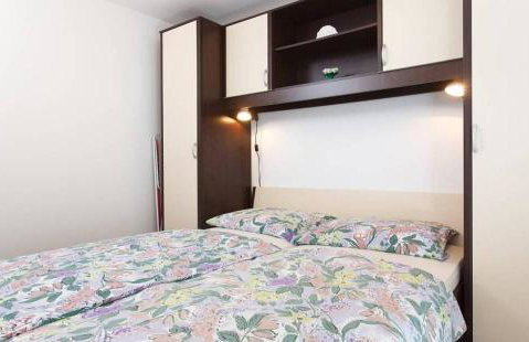 Apartments Mali Raj - Photo 32