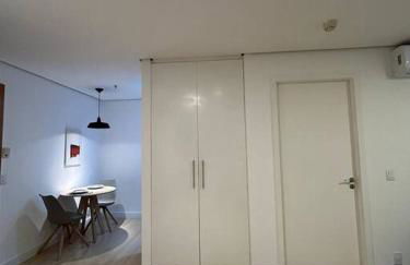 Studio Saint Charbel com vaga e varanda - rua do Hospital Sírio Libânes - Foto 20