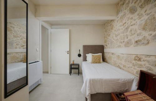 Chic Greek Cave Maisonette with hot tub - Foto 9