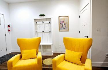 Charming 3 Bedroom house near Downtown IN - Photo 29