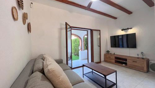La casita de Toni en las Rotas Denia con jardín y piscina - Photo 1