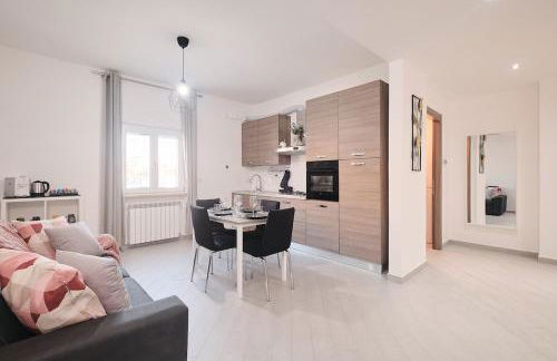 5 FCO Modern & Spacious, Free Parking - Foto 8