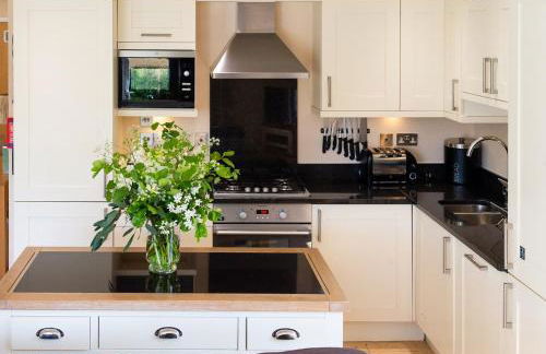 Trewhiddle Retreat V8 by Together Travel - Luxury 3-Bedroom Villa - Foto 8