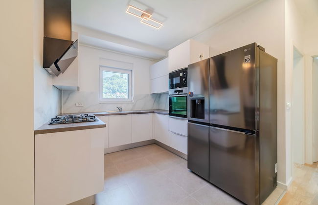 Modern Apartment With Balcony And Garage - Foto 8