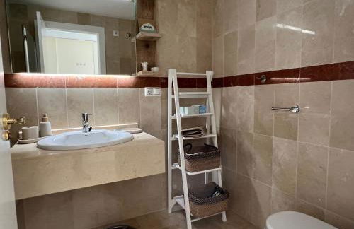 Precioso apartamento con piscina, vistas a mar - Foto 15