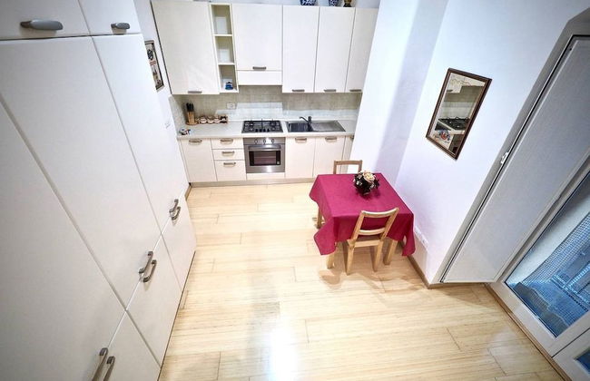 Studio DEL Sale, NEL Centro DEL Porto Antico - Foto 10