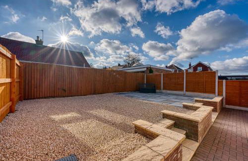 2 Bedroom Bungalow with Garden and Parking - Foto 39