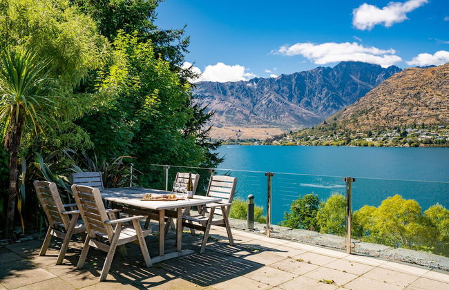 LAKE FRONT 3-BEDROOM APARTMENT WITH LAKE ACCESS - Foto 17