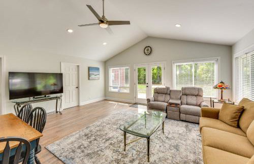 Walk to Restaurants Bluffton Retreat with Patio - Photo 13