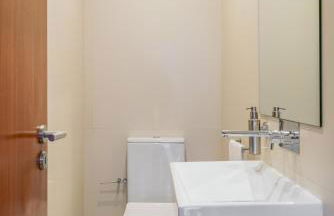 Bright & Spacious Flat by Host Wise - Foto 35