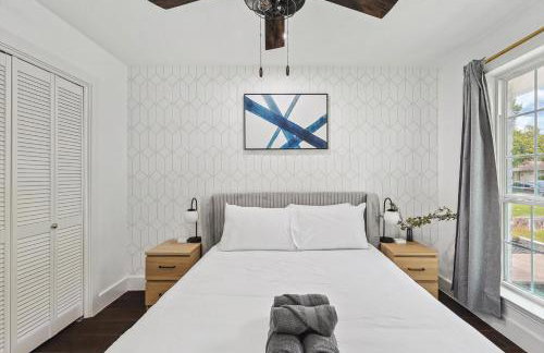 5-BR Relaxing Retreat with Pool Hot tub Fire Pit - Foto 26