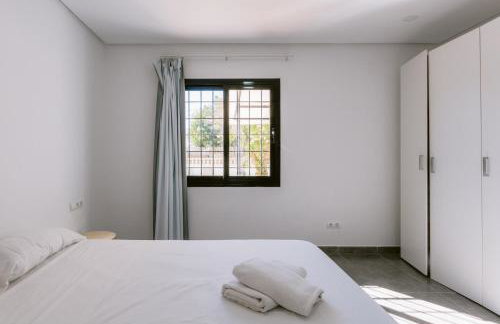 Villa Torres 10 minute walk from Playa den Bossa - Photo 15