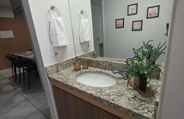 Maravilhoso Apto de 2 Quartos - Lagoa Quente 307 D - Foto 19