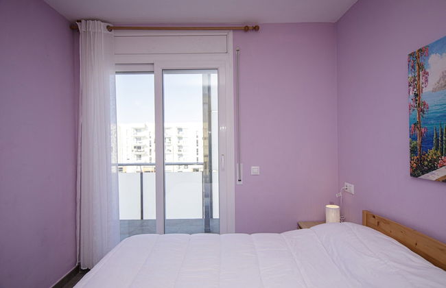 Beautiful Apartment With View - Photo 7