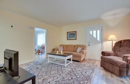 Peaceful Saint Germain Home with Fire Pit! - Photo 4