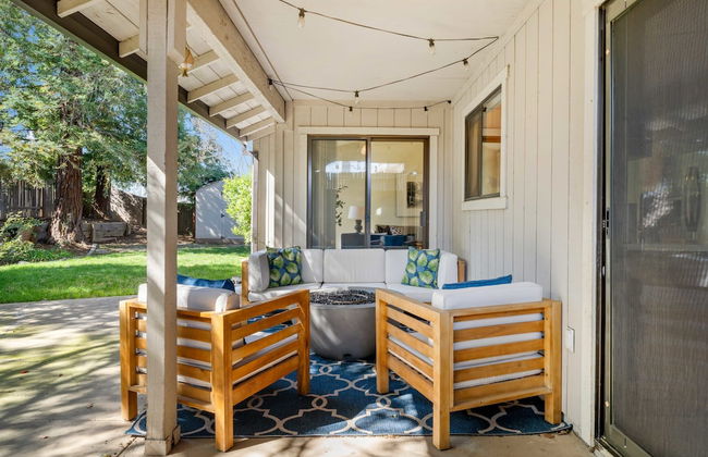 Delightful Home w Fireplace Patio Fire Pit - Foto 6