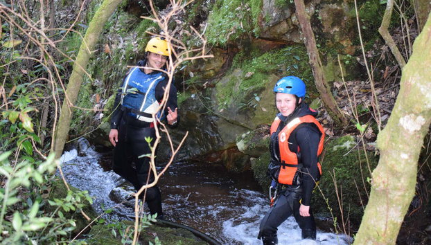 Barranquismo en el río Paiva - Foto 3, Preparados para la actividad de barranquismo