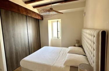 Charming air-conditioned house with garden & view - Foto 13